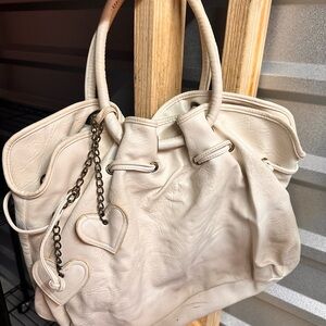 Elegant White Leather Handbag